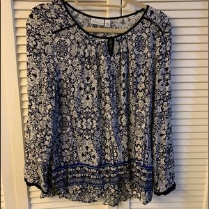 Kim Rodgers blue and white large